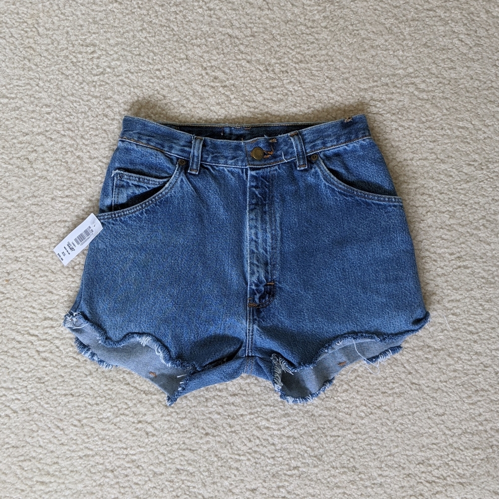 NWT Wrangler High-Waisted Jean Cut Off Shorts XS